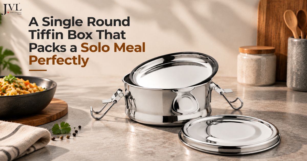 A Single Round Tiffin Box That Packs a Solo Meal Perfectly