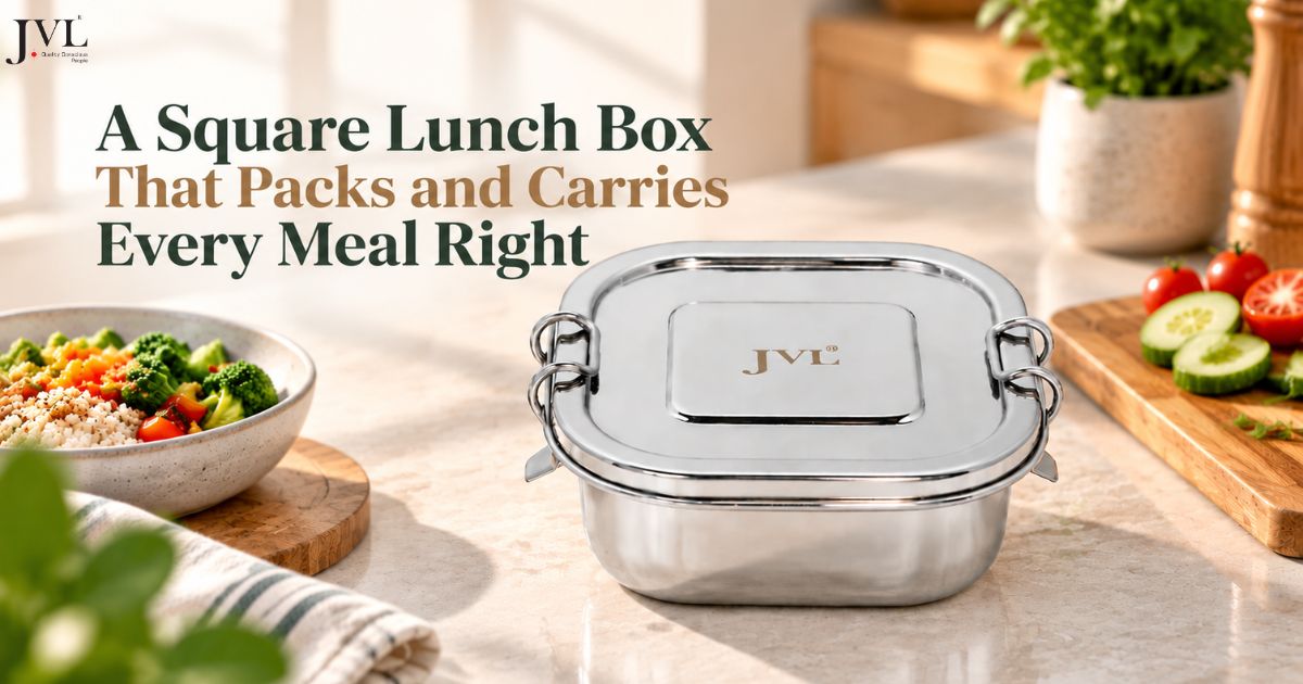 A Square Lunch Box That Packs and Carries Every Meal Right